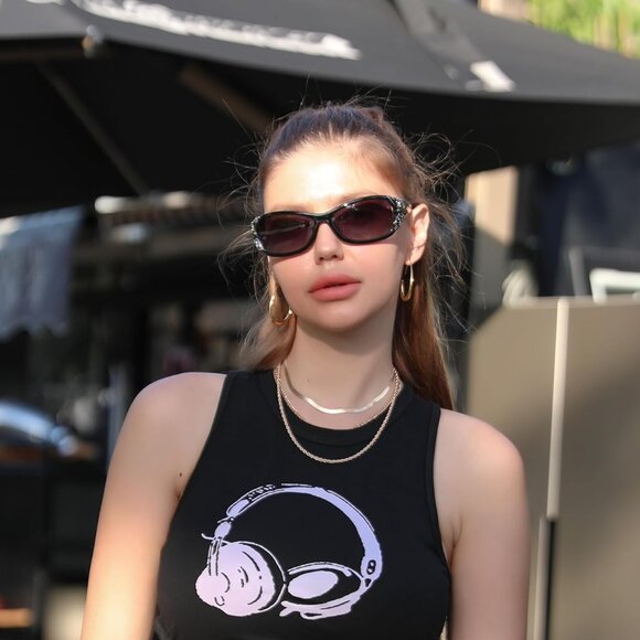 Trendy Polarized Y2K Sunglasses Wrap Around Butterfly Design Fashion Sunnies UV4 - Picture 2 of 8